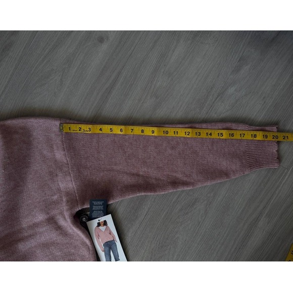 Pink Dusty Rose V Neck Button Front Cardigan Sweater Women XXL Celebrity - Picture 8 of 13